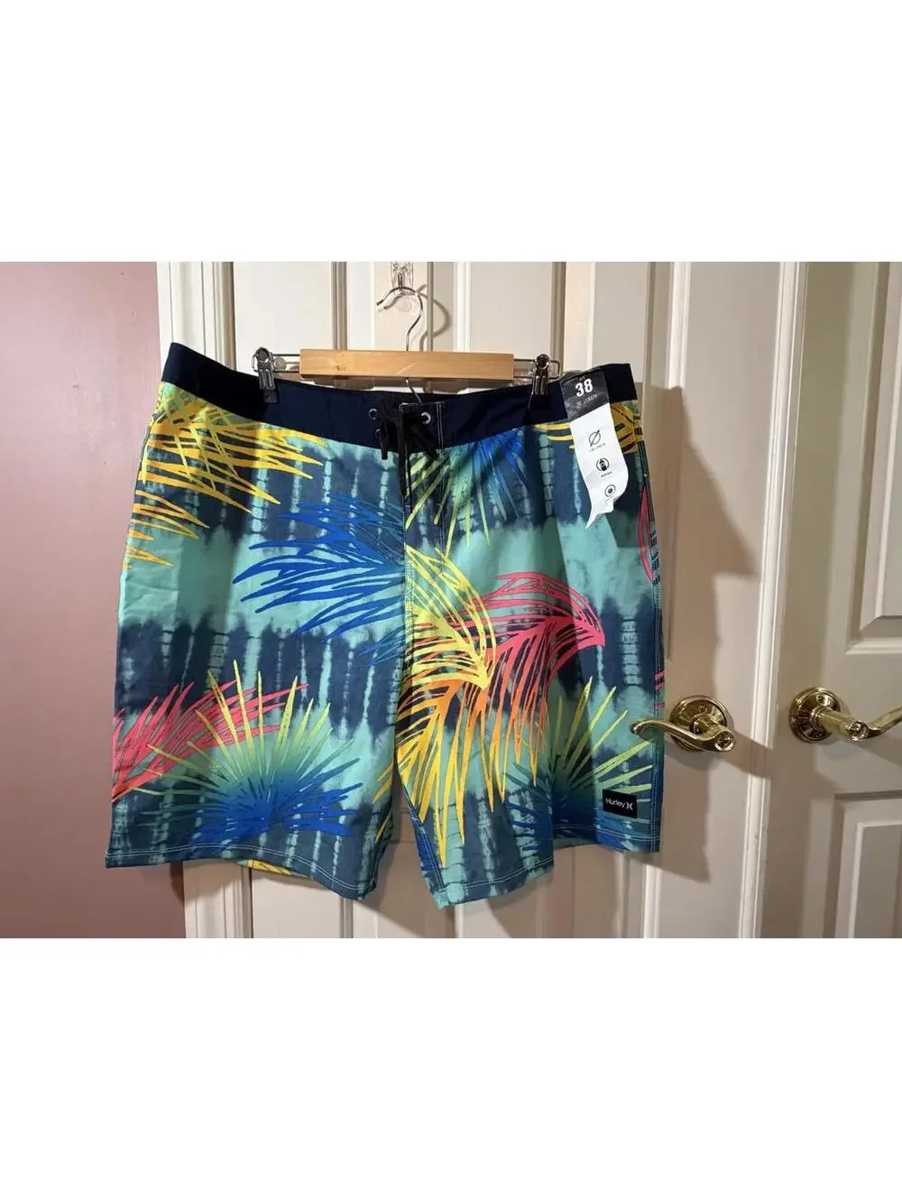 Hurley Beach Board Shorts 20” Length Mens Size 38 New